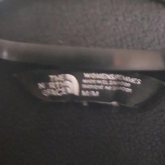 The North  Face  fleece - Picture 3 of 4